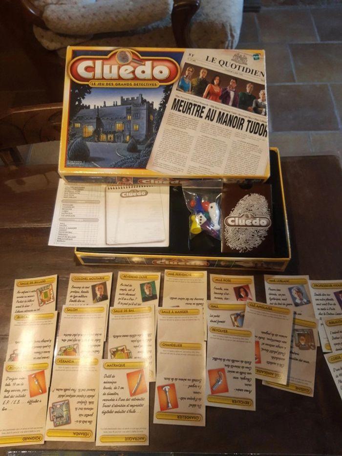 Jeu cluedo hasbra mini format - photo numéro 2