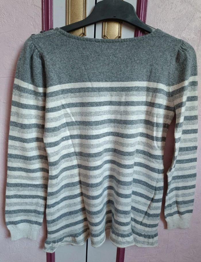 Pull " ONU22" gris- blanc en T.40 ( 20% laine) - photo numéro 6