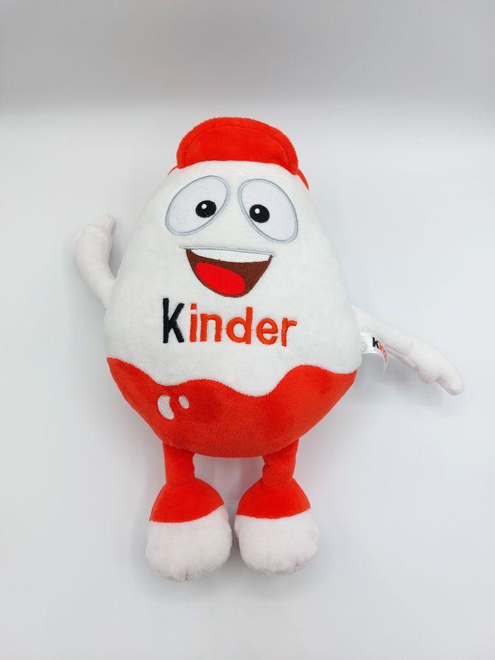 Peluche doudou œuf KINDER FERRERO Kinderino et sa casquette environ 34 cm - photo numéro 3