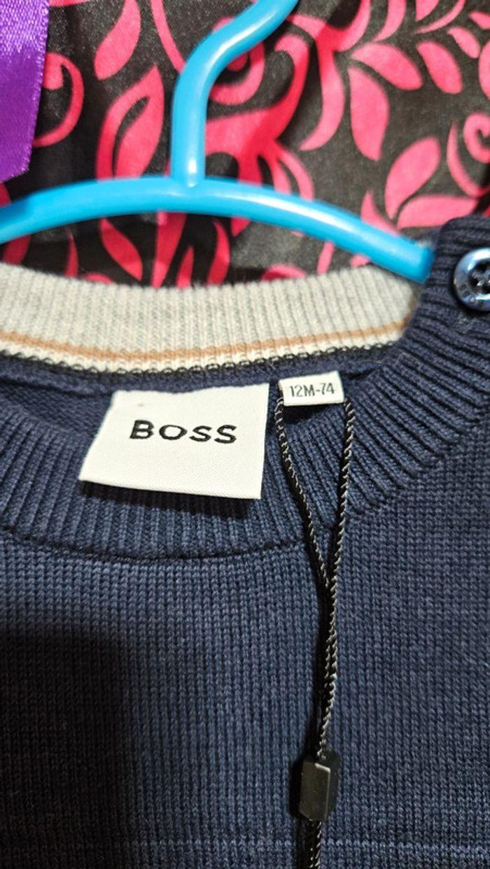 Pull Boss neuf et étiquetté taille 12 mois - photo numéro 3