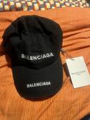 Casquette balenciaga authentique