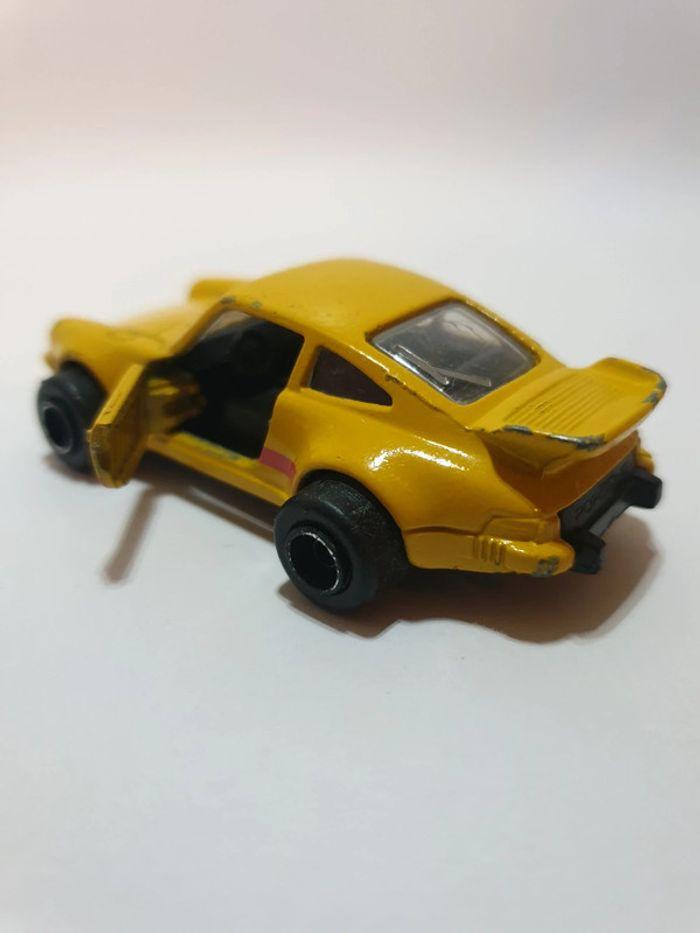 Majorette 209, Porsche 911 Turbo, 1/57, Jaune - photo numéro 10