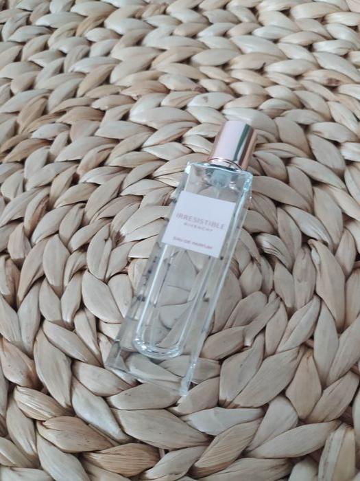 Bouteille parfum vide 15 ml Irrestible Givenchy pour collection - photo numéro 3