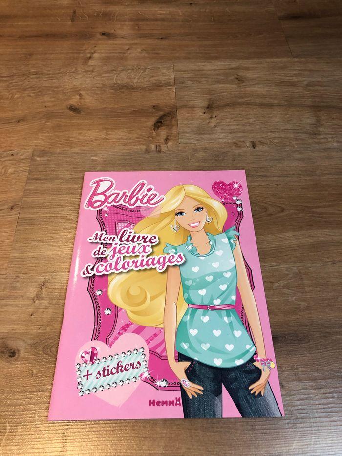 Livre Barbie - photo numéro 1