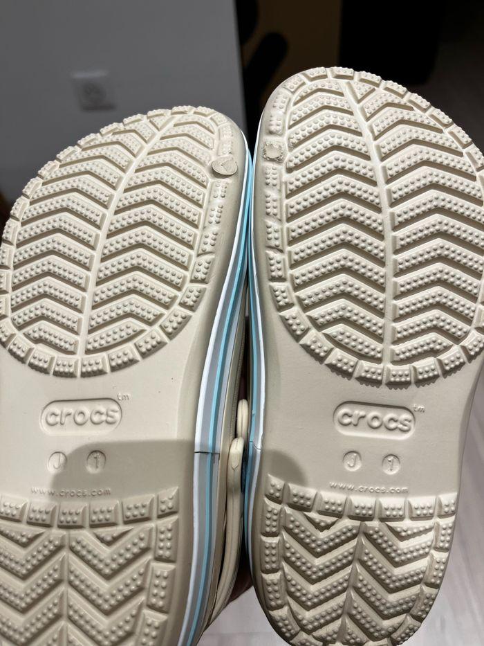 Crocs neuve taille 32/33 - photo numéro 5