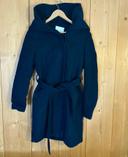 Manteau laine tres grande capuche