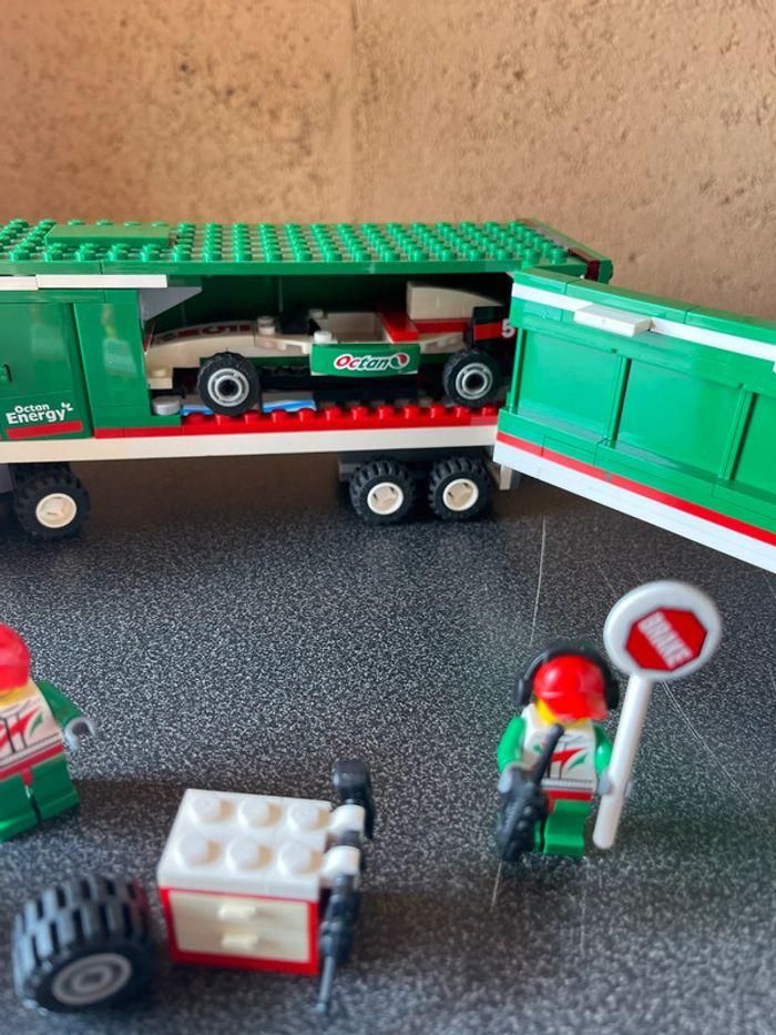 LEGO City - Le camion du Grand Prix - 60025 - - photo numéro 6