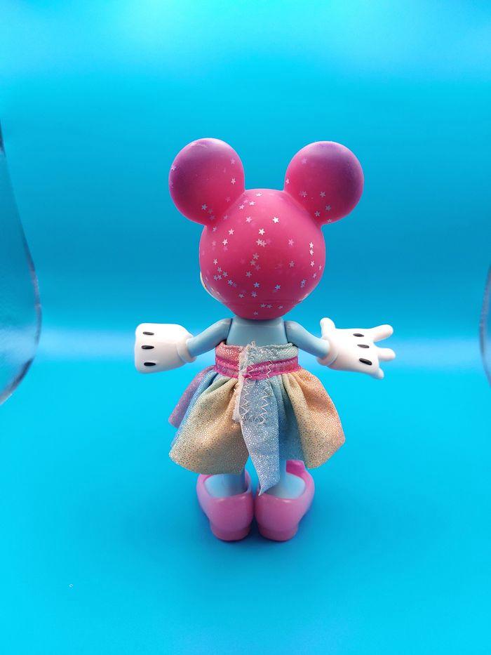 Figurine Minnie Disney IMC toys 14 cm - photo numéro 3