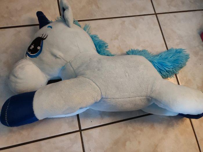 Grande peluche licorne bleu - photo numéro 1