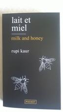 Livre neuf "Lait et miel" de Rupi Kaur Kaur