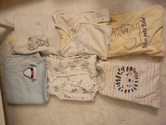 Lot de 5 pyjamas+ serviette bébé - photo numéro 1