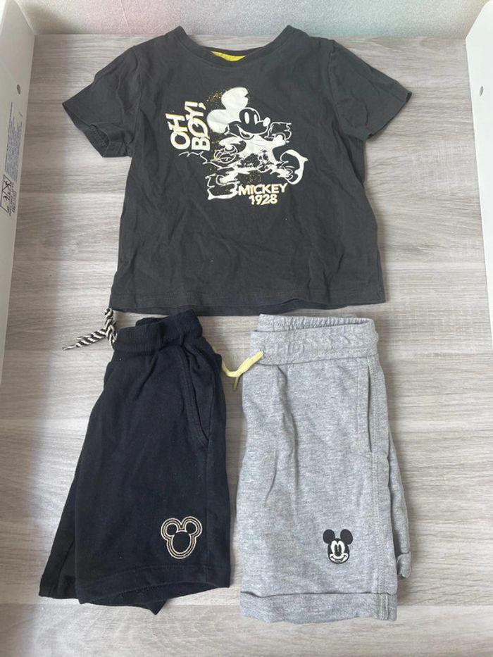 Ensemble 3 pièces haut + short Mickey Disney bb garçon 3 ans - photo numéro 1