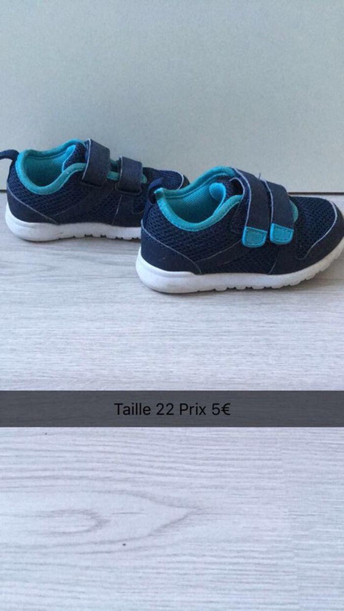 Chaussure taille 22