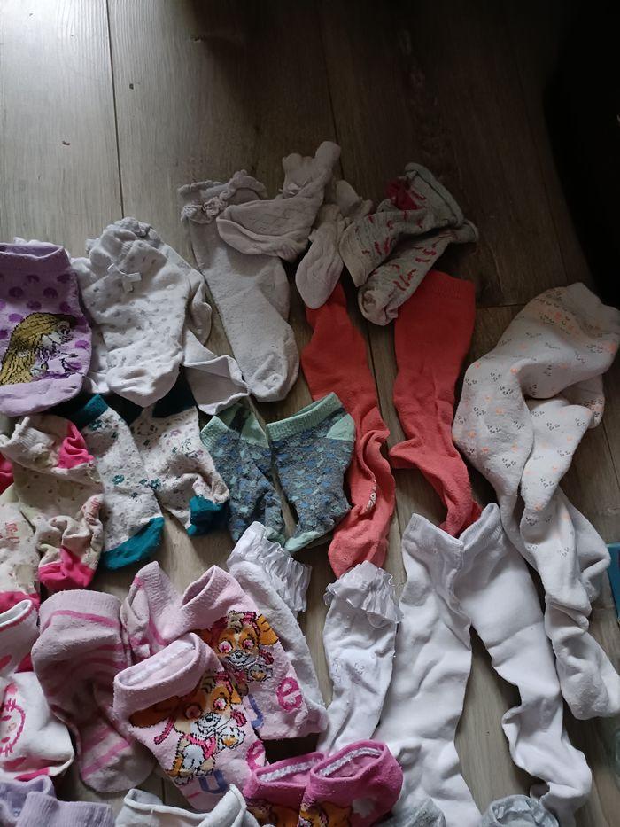 Lot de 45 chaussettes et 19 collants en taille 27-30 - photo numéro 3