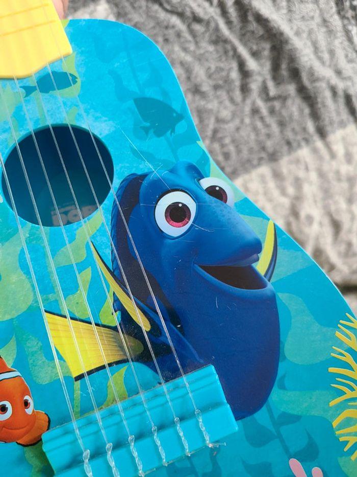 Guitare enfant nemo - photo numéro 2