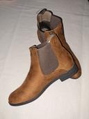 Boots camel