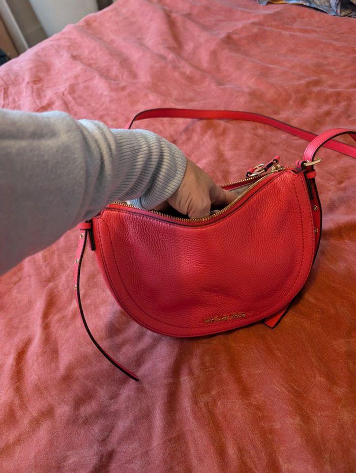 Petit sac à bandoulière mi-lune en cuir pour femme Michael - photo numéro 2