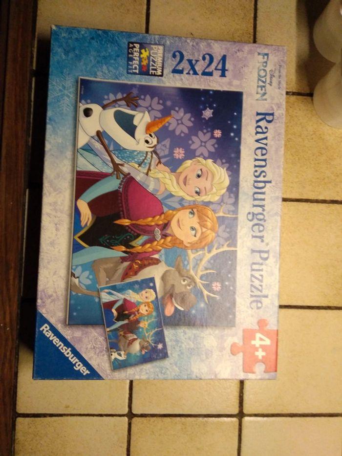 2 puzzels disney - photo numéro 1