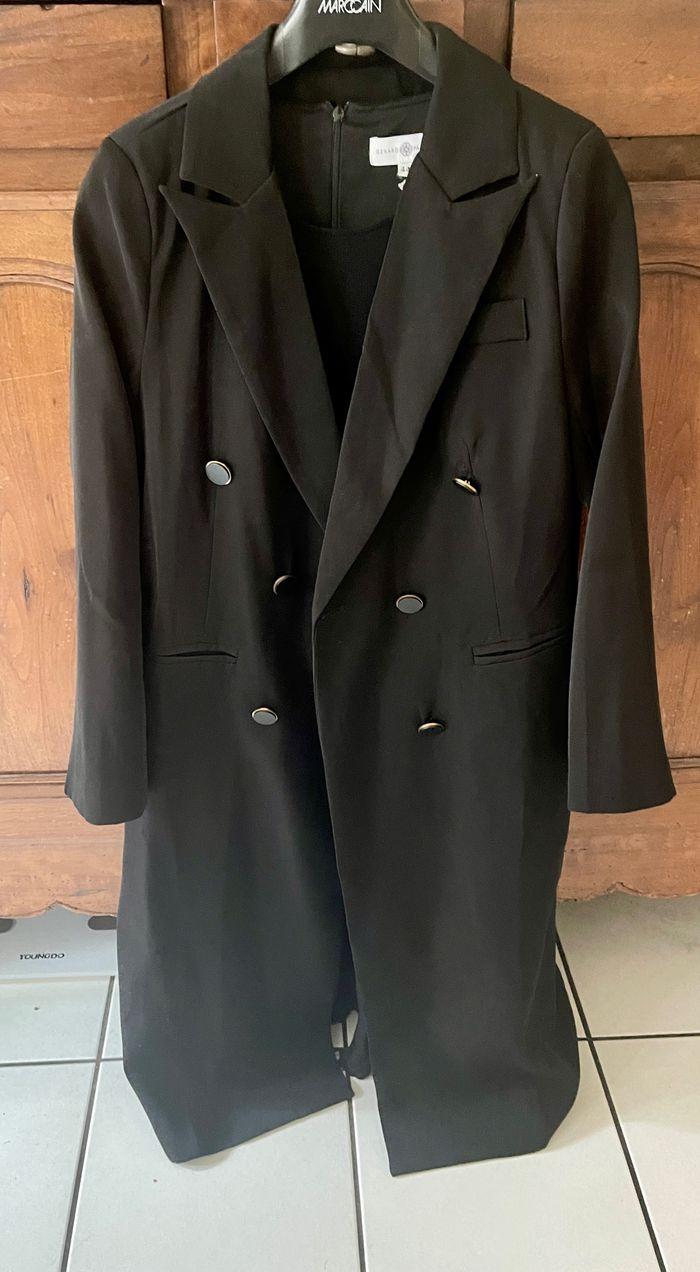 Veste longue satinée à boutonnage croisé noir - photo numéro 1