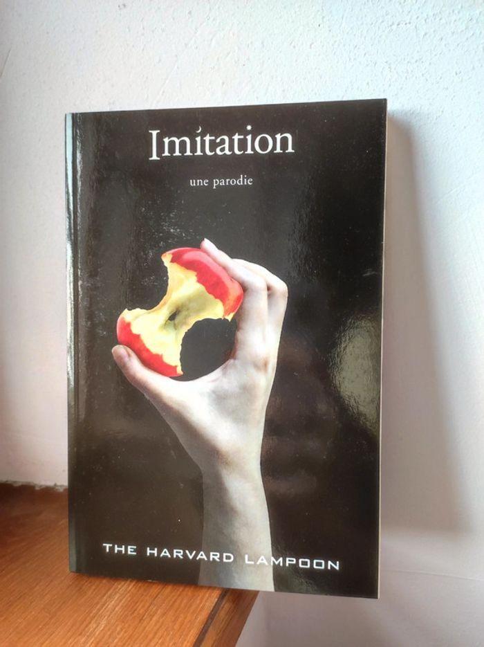 Livre "imitation" de the Harvard lampoon - photo numéro 1