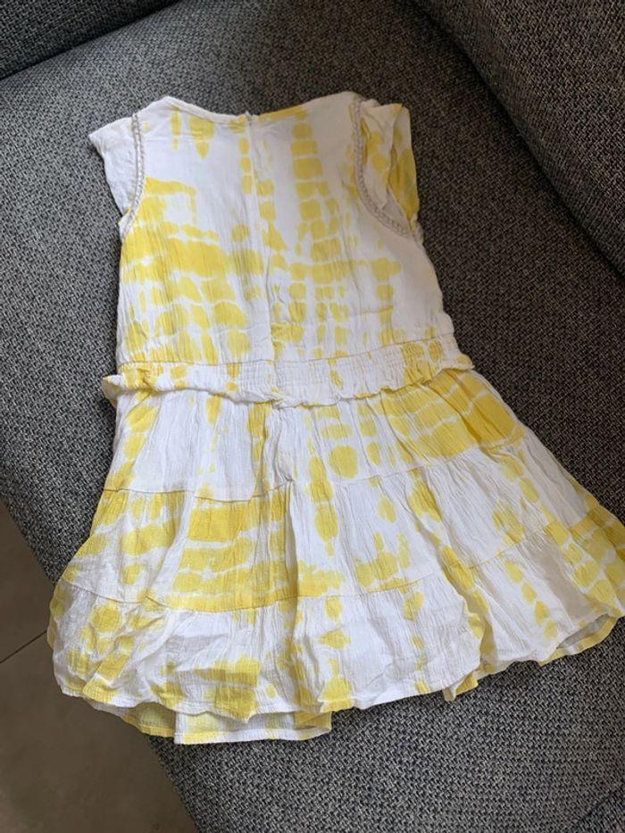 Robe courte jaune et blanche, IKKS, 6 ans en très bon état - photo numéro 5