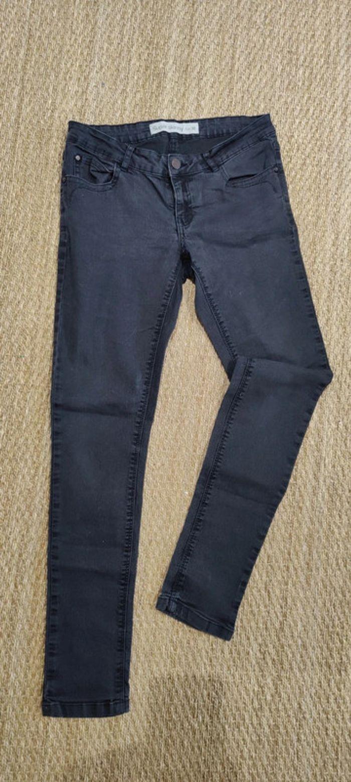 Jean skinny taille 38 - photo numéro 1