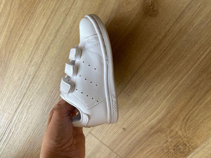 Adidas stan smith blanches bébé à scratch - photo numéro 9