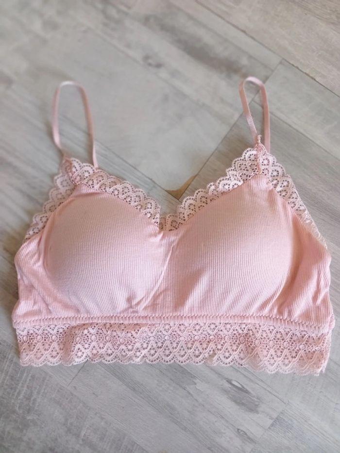 Brassière rose pale - photo numéro 1