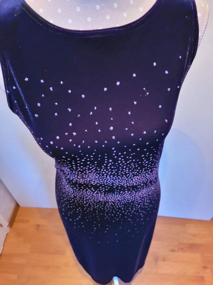 Robe velours violette strass casi neuve - photo numéro 4