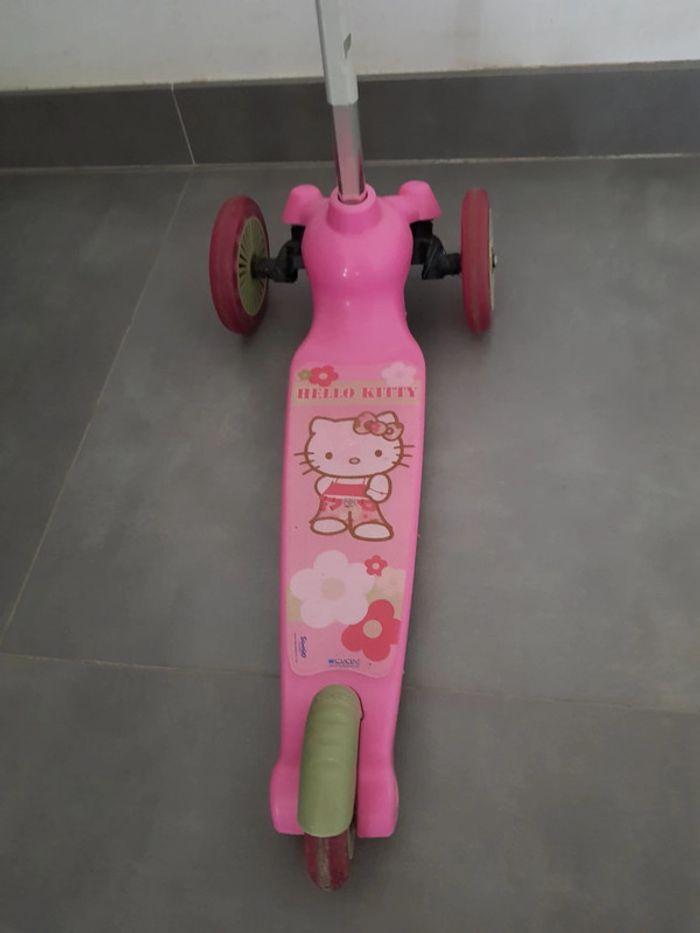 Trottinette hello kitty - photo numéro 3