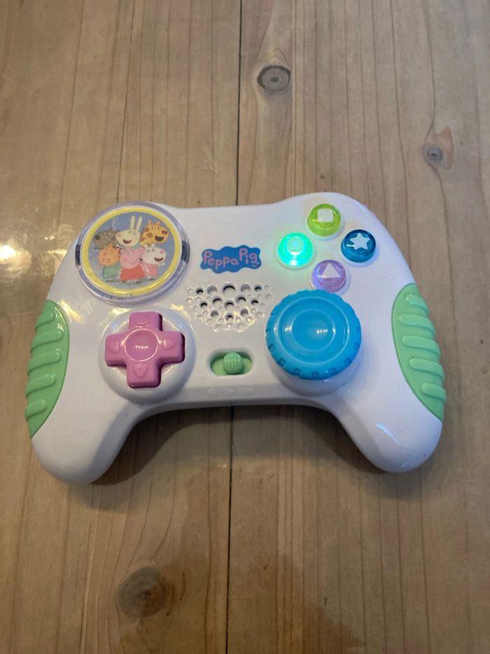 Jeu manette bébé - photo numéro 1