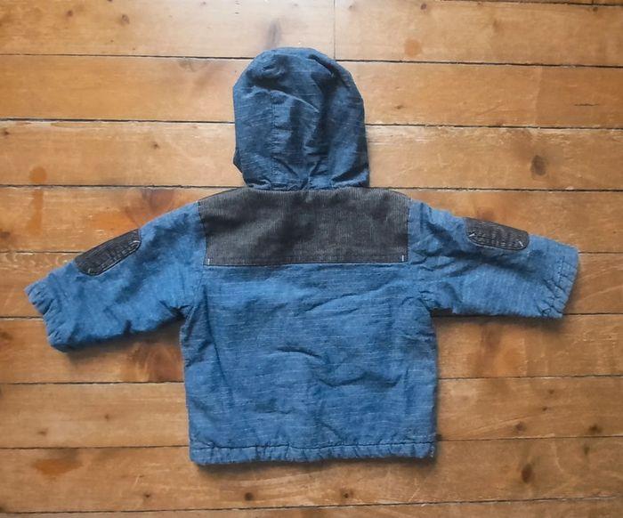 Manteau " leger" à capuche 6 mois - photo numéro 2