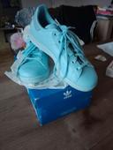 Basket Adidas édition limité bleu glacé fille 35