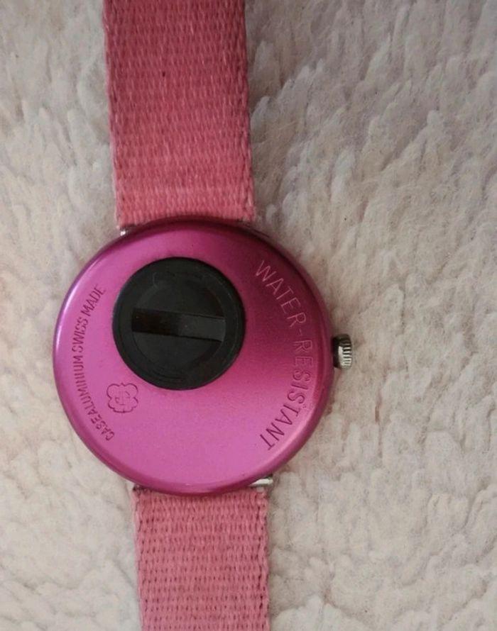 Montre bracelet rose flik flak swatch unicef vintage  pour enfant - photo numéro 4