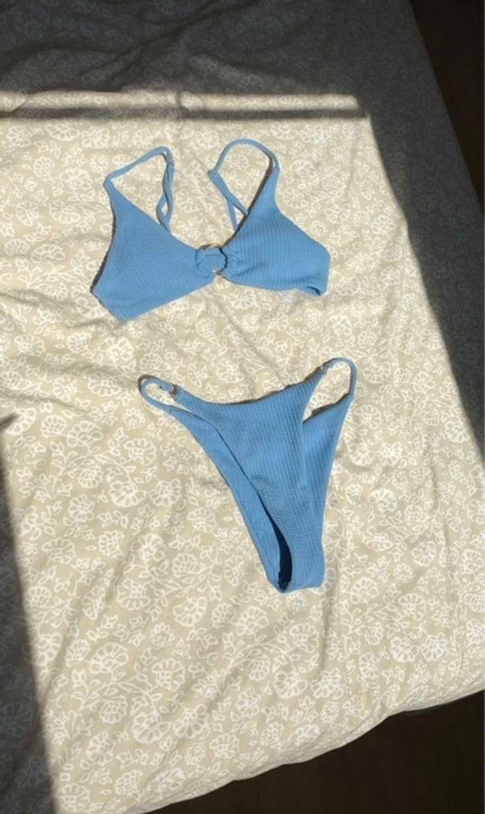 bikini bleu