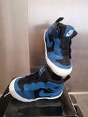 Paire de nike Jordan neuve taille 19.5