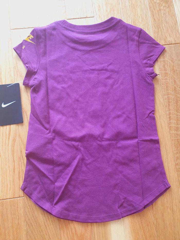 T-Shirt "Nike Air" bordeaux pour fille taille 4-5 ans neuf sous blister - photo numéro 6