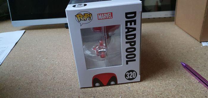 Funko pop Deadpool # 320, Diamond, exclu Hot Topic - photo numéro 6