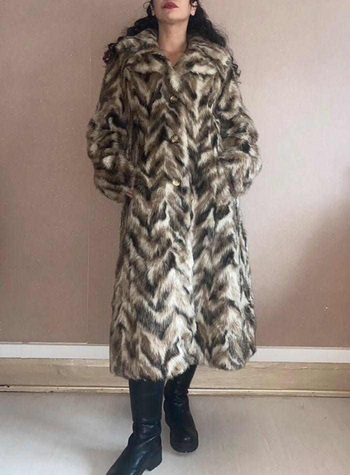 Long coat faux fur vintage - photo numéro 1