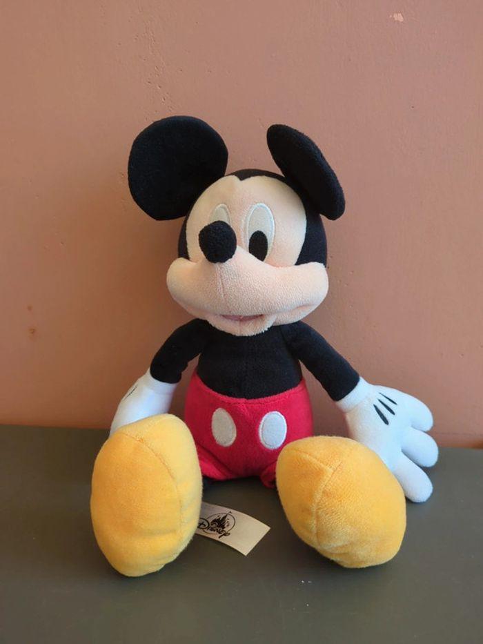 Peluche Disney Mickey - photo numéro 1