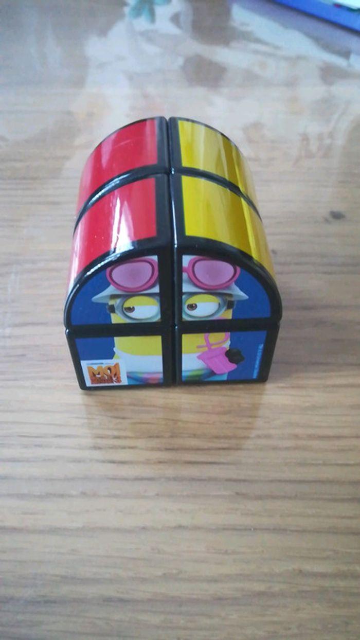 Rubiks minion - photo numéro 1