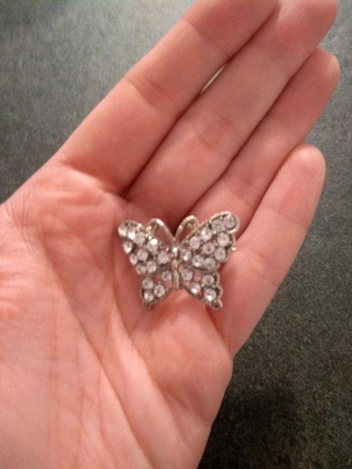 Broche strass papillon - photo numéro 3