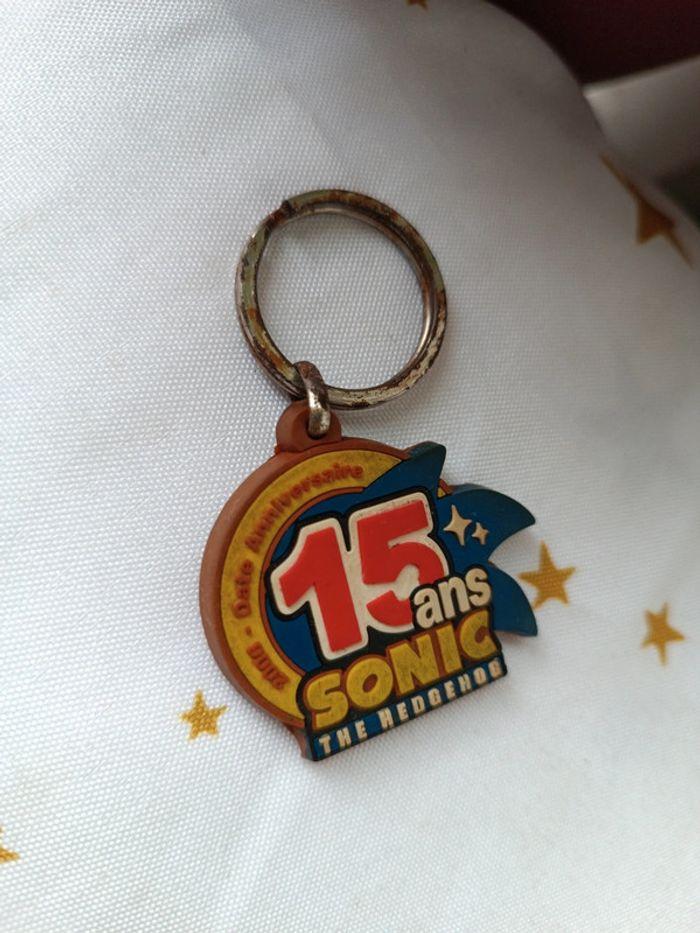 Sega Porte clef clé keychain Sonic hedgehog 15 ans 2006 anniversaire collector collection pvc game - photo numéro 2