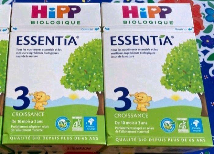 2 boîtes de lait hipp essentia biologique neuves