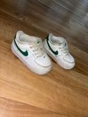 chaussure nike taille 22