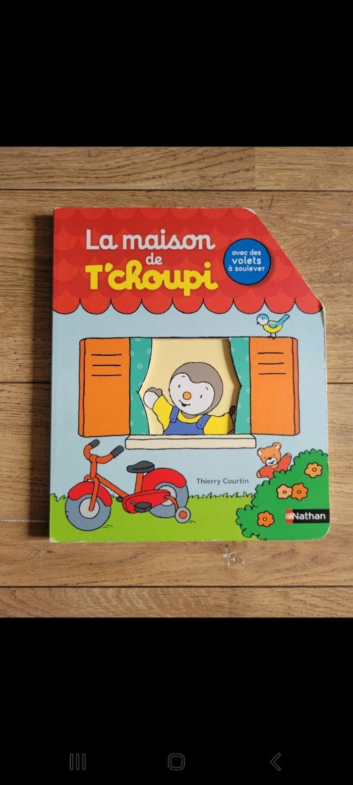 Livre la maison de tchoupi