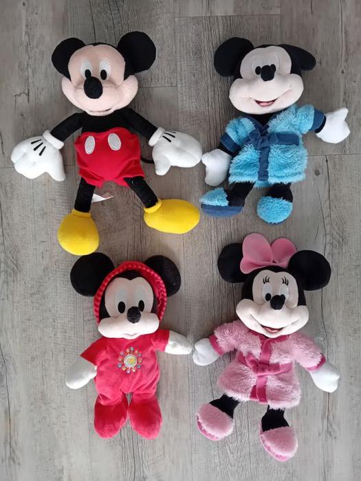 Lot de peluches Mickey