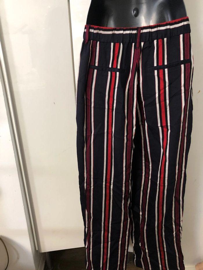 Pantalon léger à jambes larges Zara . Taille 36/38 - photo numéro 7