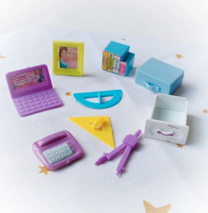 Accessoires barbie poupée doll ordinateur computer bureau work compas phone livre Book photo picture - photo numéro 1