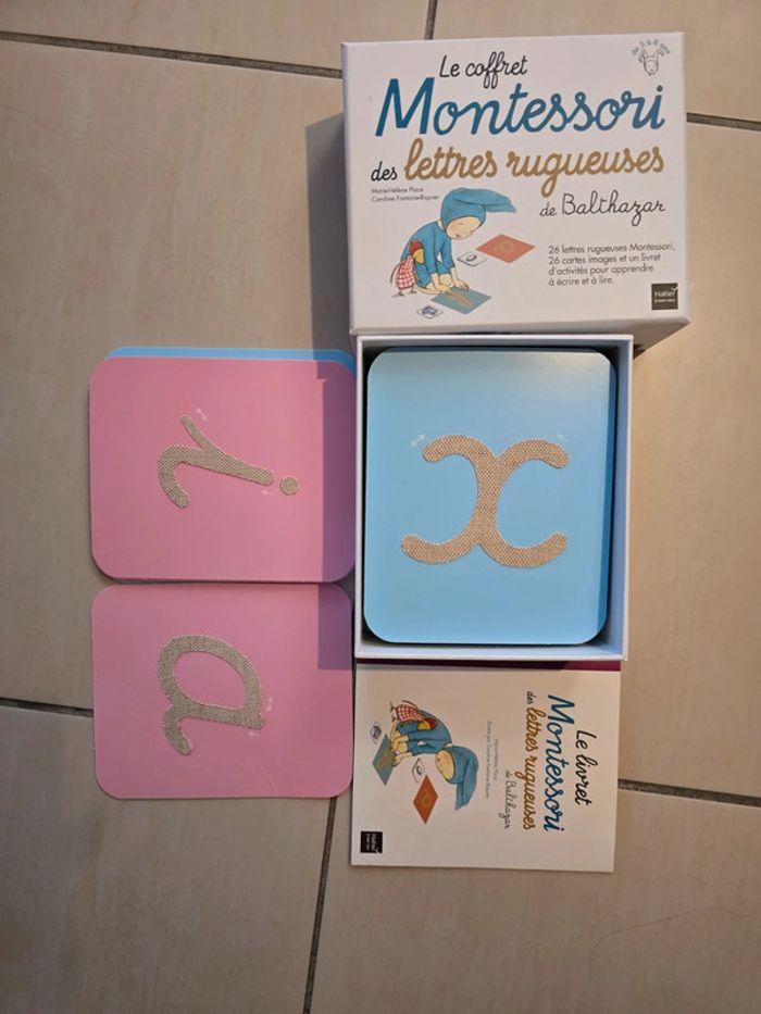 Coffret montessori des lettres rugueuses de balthazar hatier - photo numéro 3